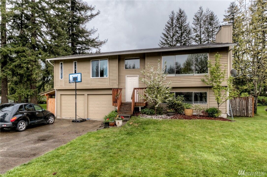 Property Photo:  13514 434th Avenue SE  WA 98045 