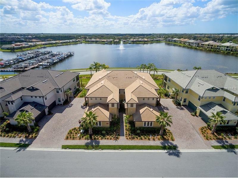 Property Photo: 1243 Riverscape Street D FL 34208