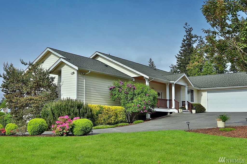 Property Photo: 5691 Pauleina Ct WA 98249