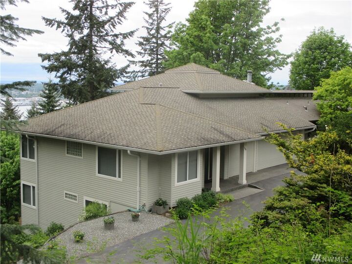 Property Photo:  108 Morey Ave  WA 98225 