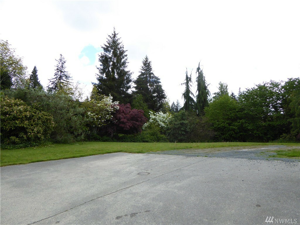 Property Photo:  9128 Main St  WA 98026 