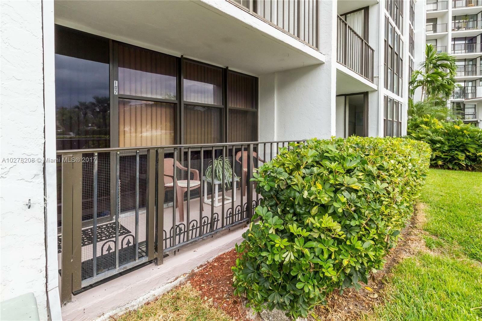 Property Photo:  1000 Parkview Dr 107  FL 33009 