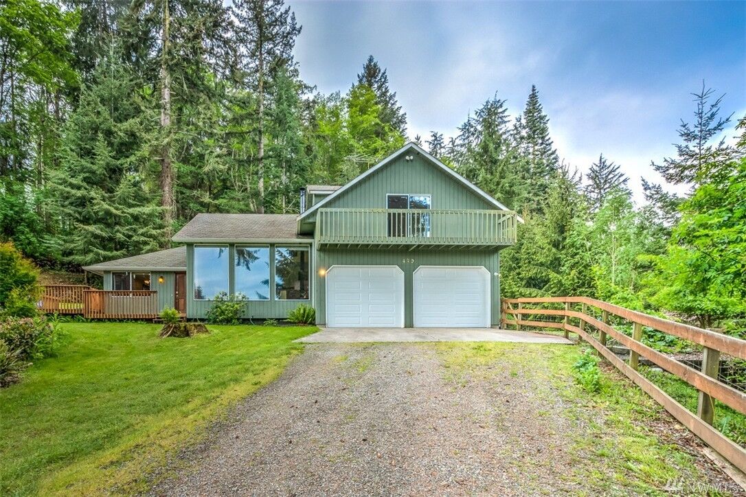Property Photo:  420 Little Acres Dr  WA 98277 