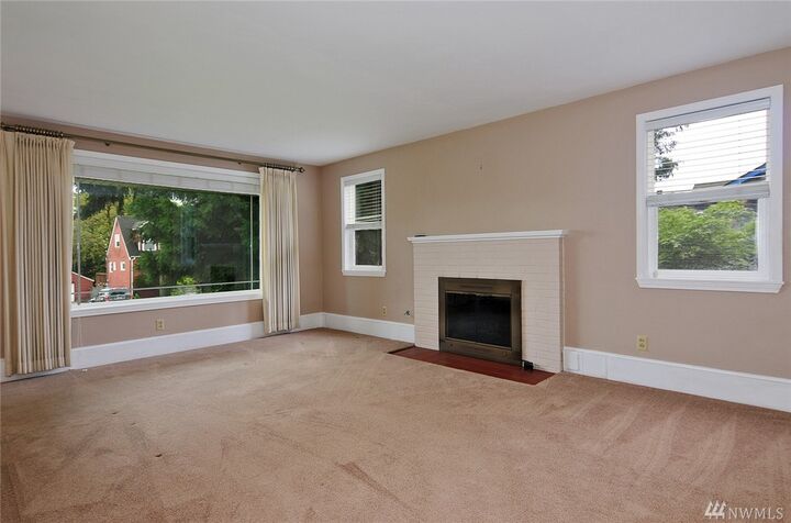 Property Photo:  12249 Evanston Ave N  WA 98133 