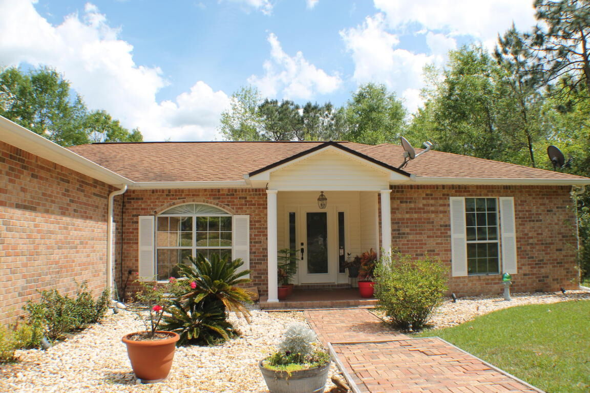 Property Photo:  185 Pleasant Ridge Road  FL 32435 