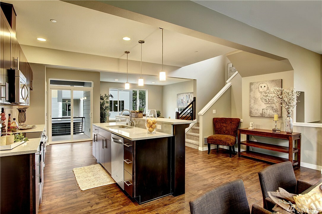 Property Photo: 13724 Ash Wy D-2 WA 98204