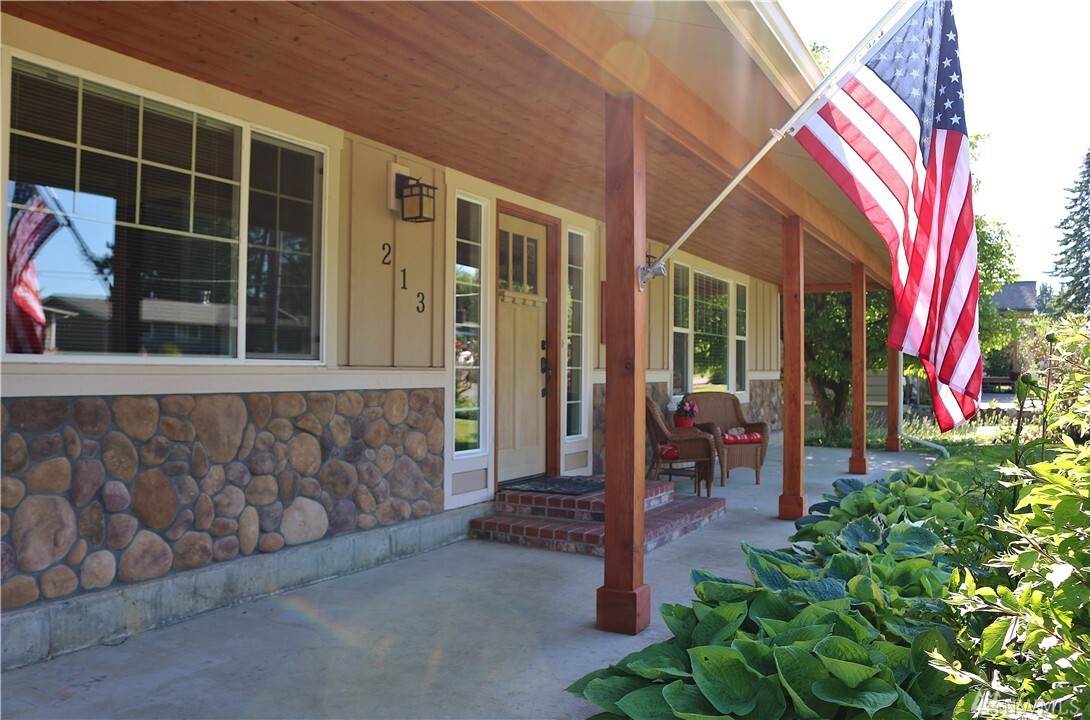 Property Photo: 213 Cedar Dr WA 98264