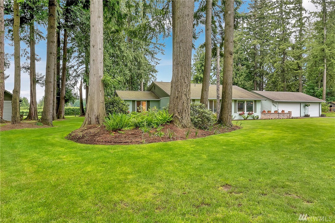 Property Photo:  8552 Lynnwood Dr  WA 98264 