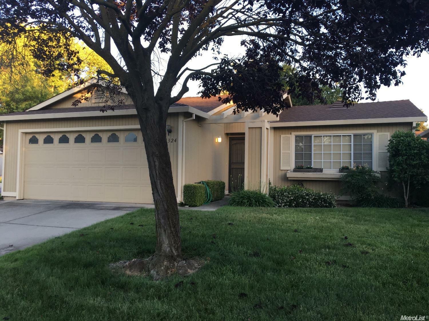 Property Photo:  7324 Sunseason Lane  CA 95828 