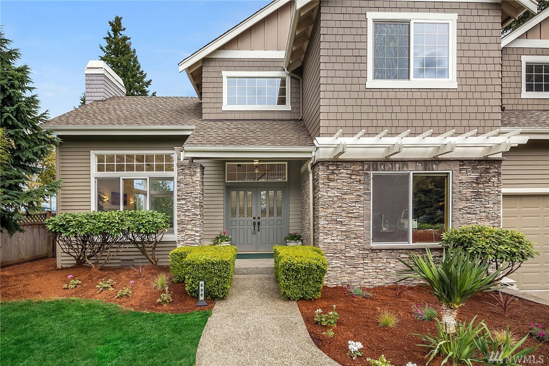 Property Photo: 898 168th Place SE WA 98008