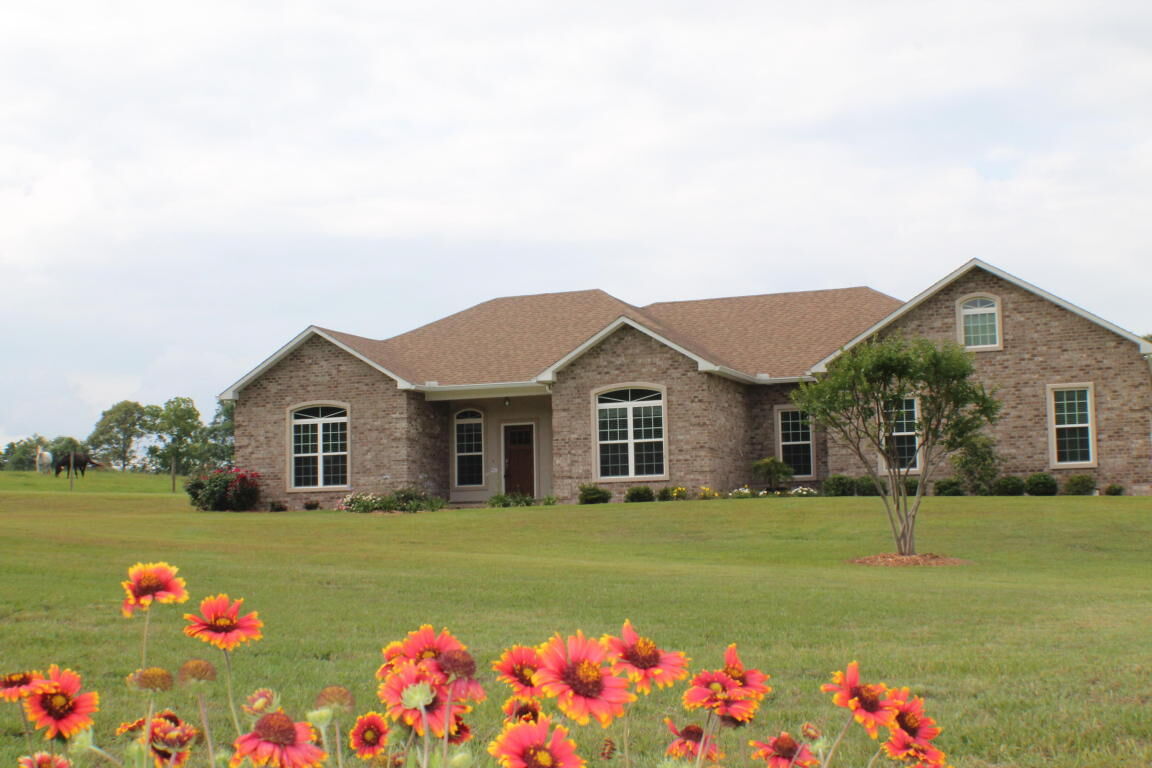 Property Photo:  1761 Vinson Ray Road  FL 32531 