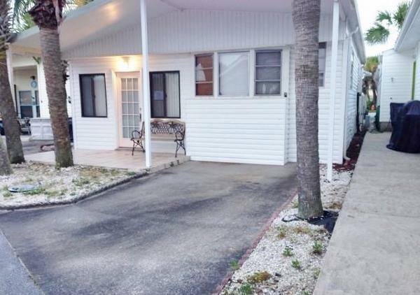 Property Photo:  690 Seashell Drive  FL 32408 