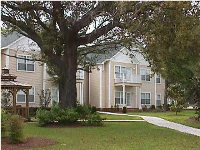 Property Photo:  1501 N Partin Drive 113  FL 32578 