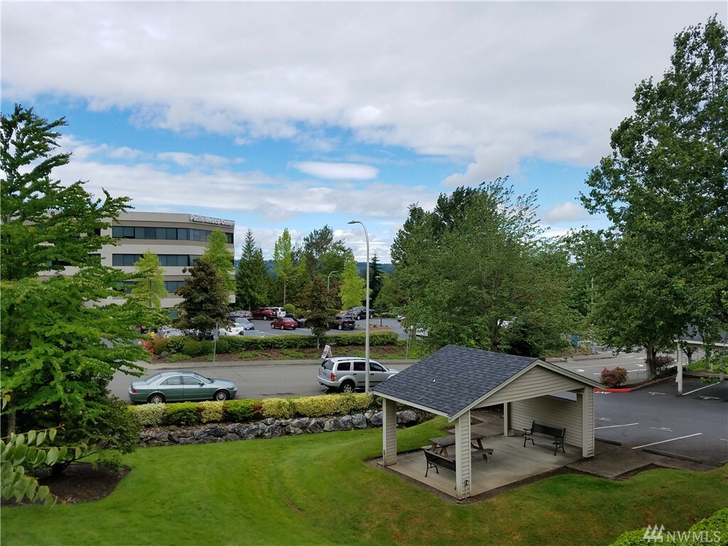 Property Photo:  4200 Smithers Ave C202  WA 98055 