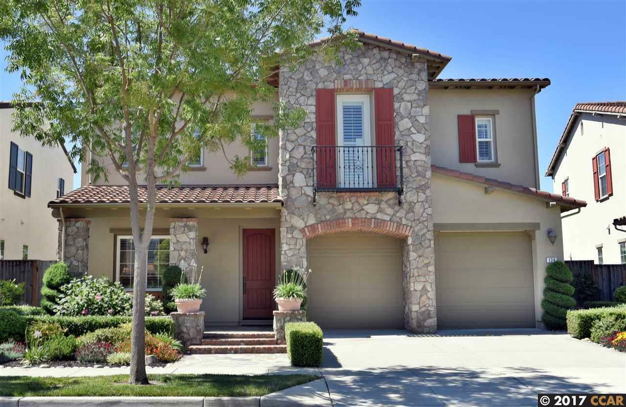 Property Photo:  124 Geranium Ct  CA 94582 