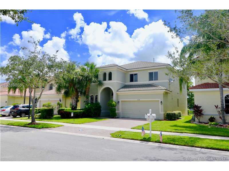 Property Photo:  6258 SW 194 Avenue  FL 33332 