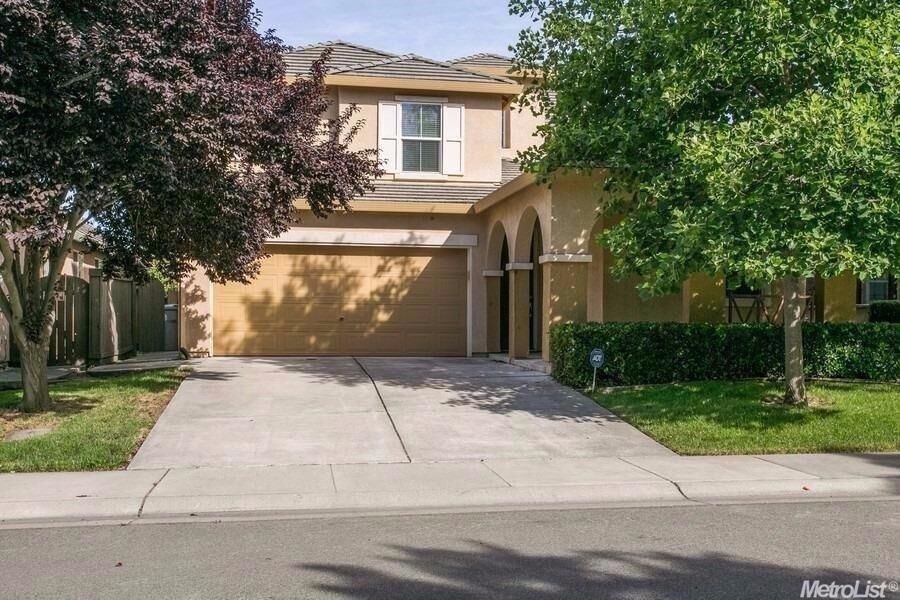 Property Photo: 5172 Bissett Way CA 95835