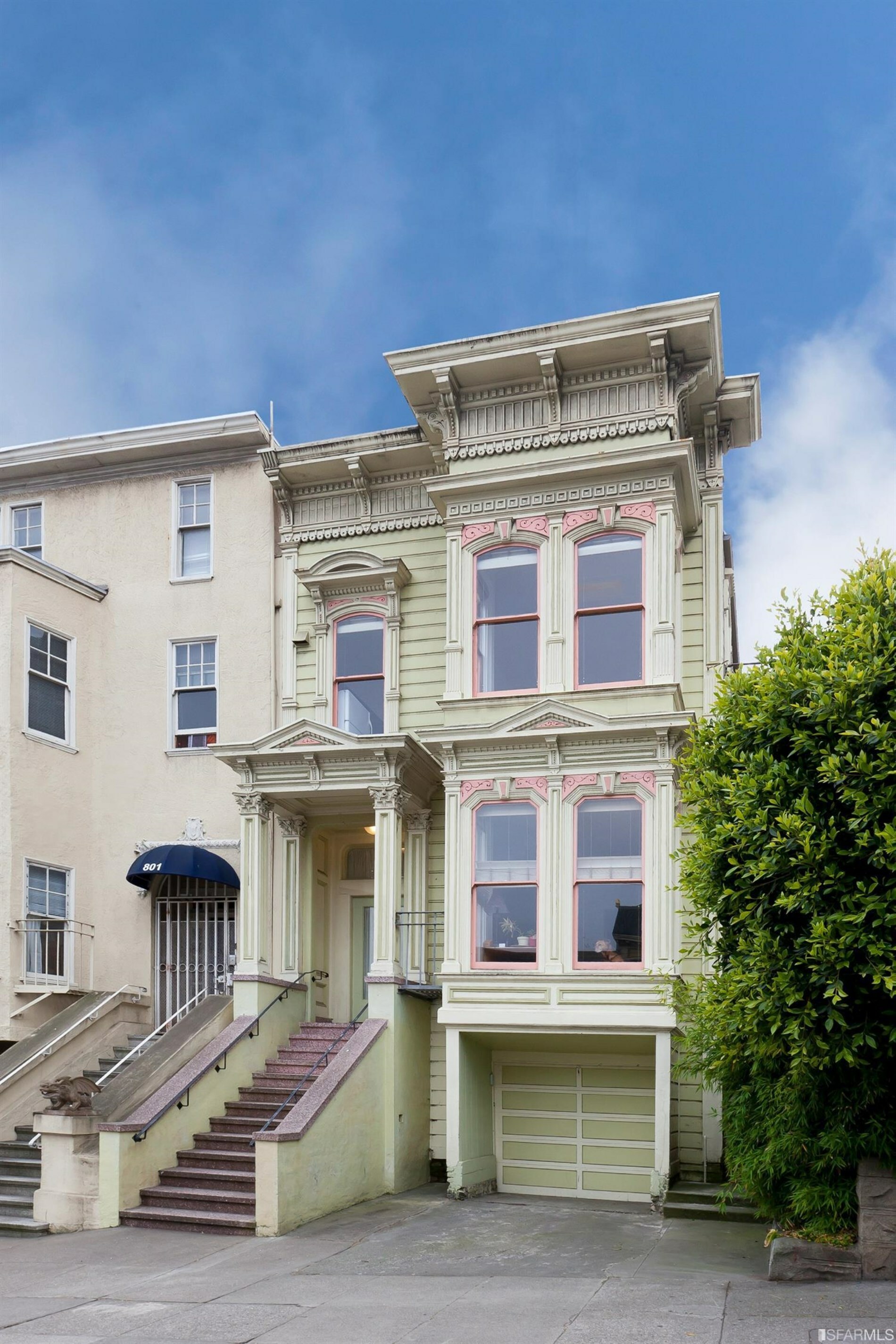 Property Photo:  807 Haight Street  CA 94117 