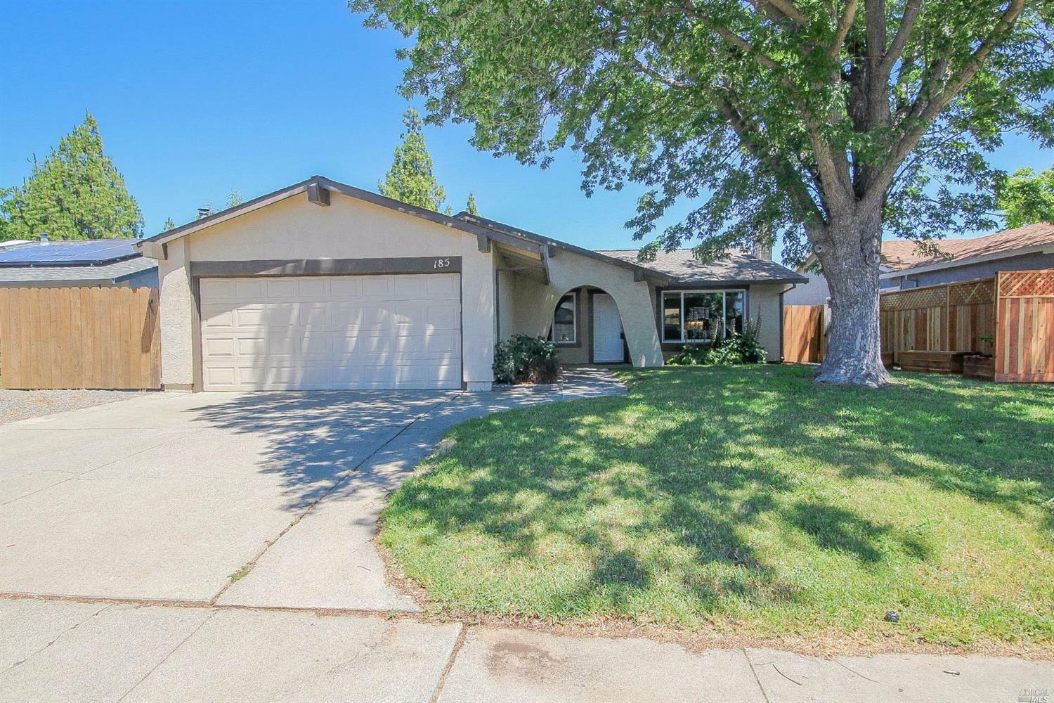 Property Photo: 185 Richard Place CA 95687