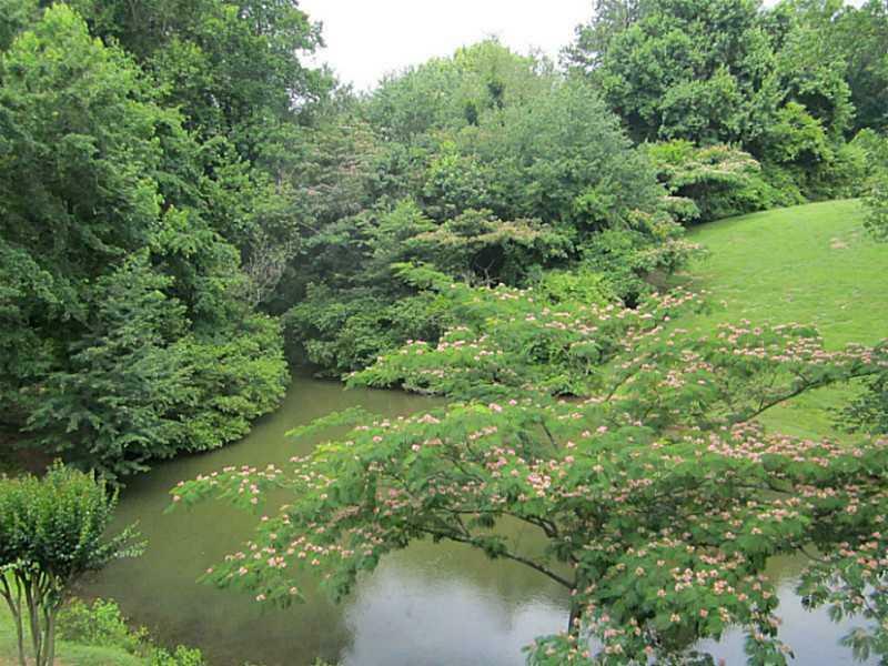 Property Photo: 1115 Garden Court 1115 30328