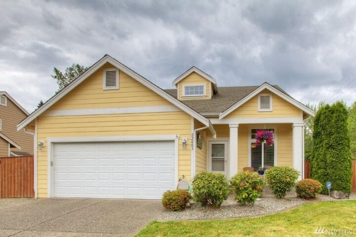 22003 13th Ave S  Des Moines WA 98198 photo