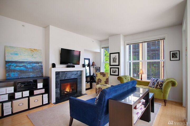 Property Photo: 2607 Western Ave 254 WA 98121