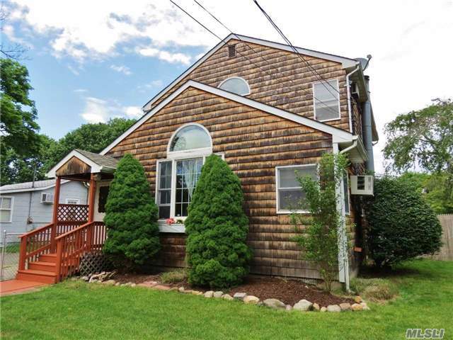 Property Photo:  93 Cranberry Drive  NY 11951 