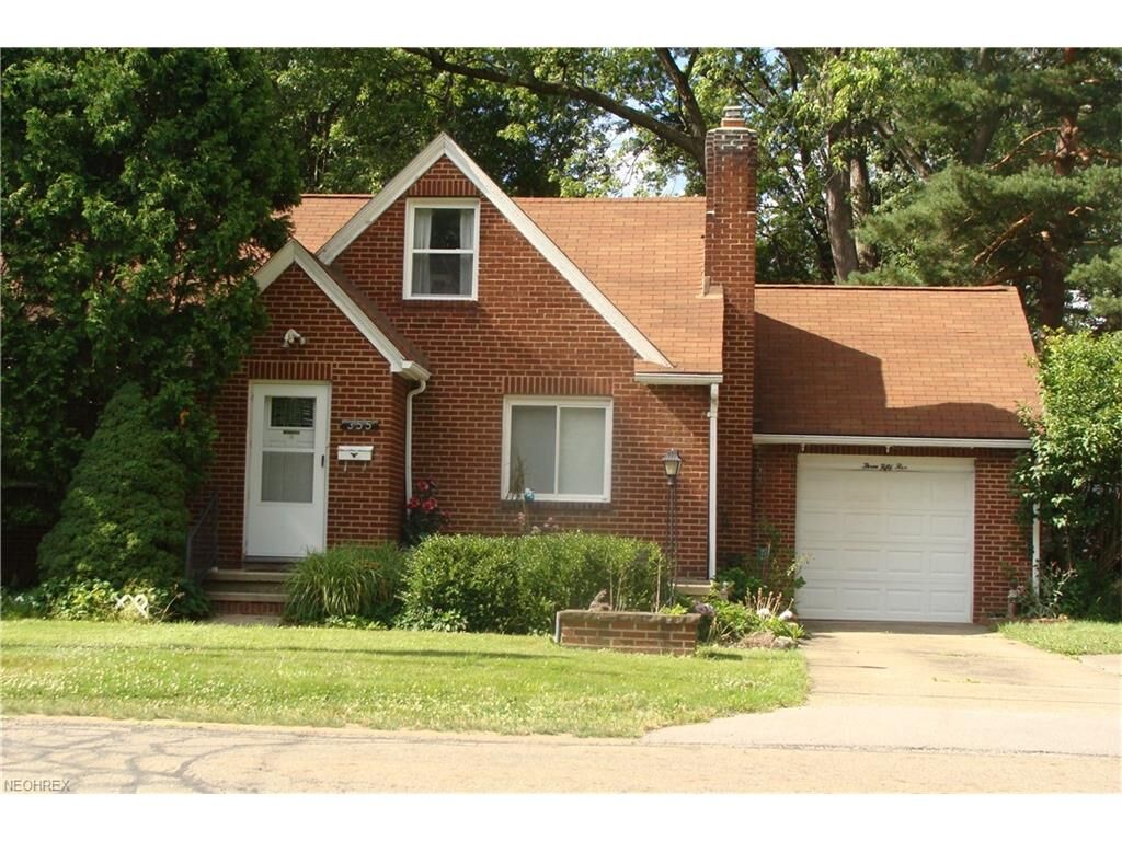 Property Photo:  355 E Central Avenue  OH 44266 