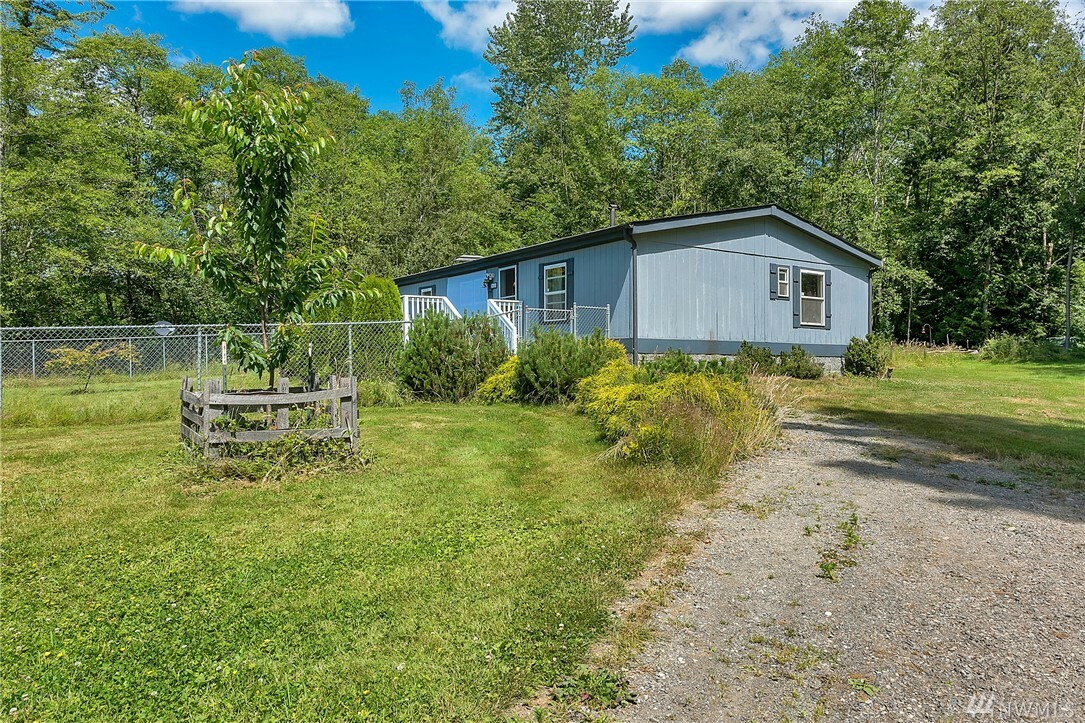 Property Photo:  9610 Kettle Wy  WA 98230 