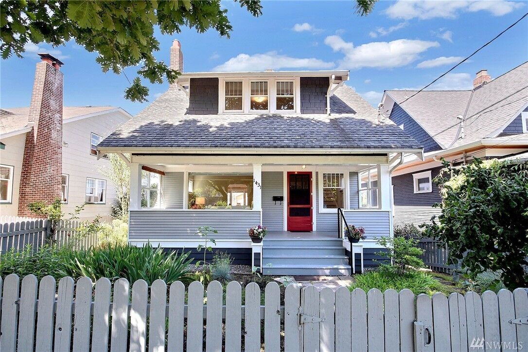 Property Photo:  1431 31st Ave  WA 98122 