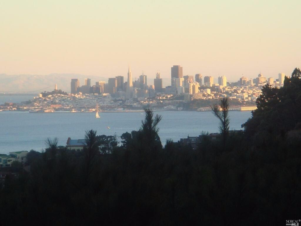 Property Photo:  151 Prospect Avenue  CA 94965 