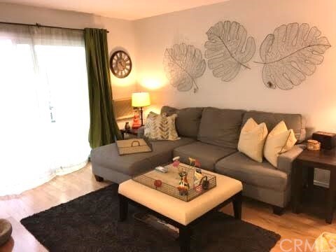 Property Photo: 363 Newport Avenue 105 CA 90814