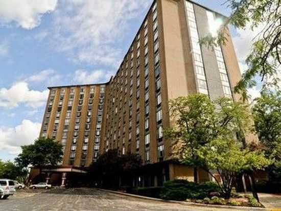 Property Photo: 1 Renaissance Place 117 IL 60067