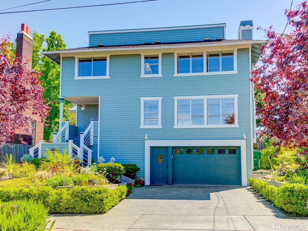 Property Photo:  6530 Greenwood Ave N  WA 98103 