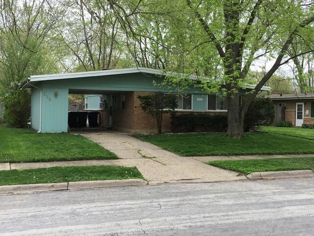 Property Photo: 228 Nauvoo Street IL 60466