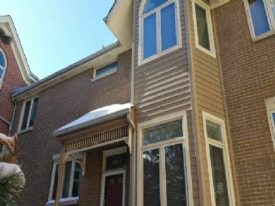 Property Photo:  1251 W Fletcher Street J  IL 60657 