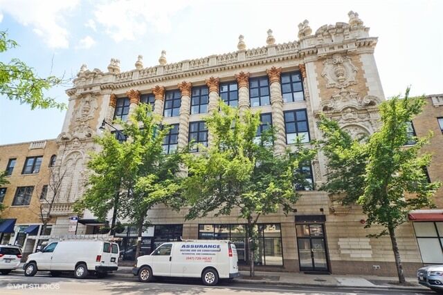 Property Photo: 1635 Belmont Avenue 513 IL 60657