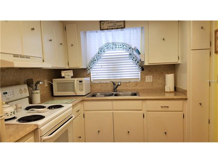Property Photo: 1610 S Lake Avenue 2 FL 33756