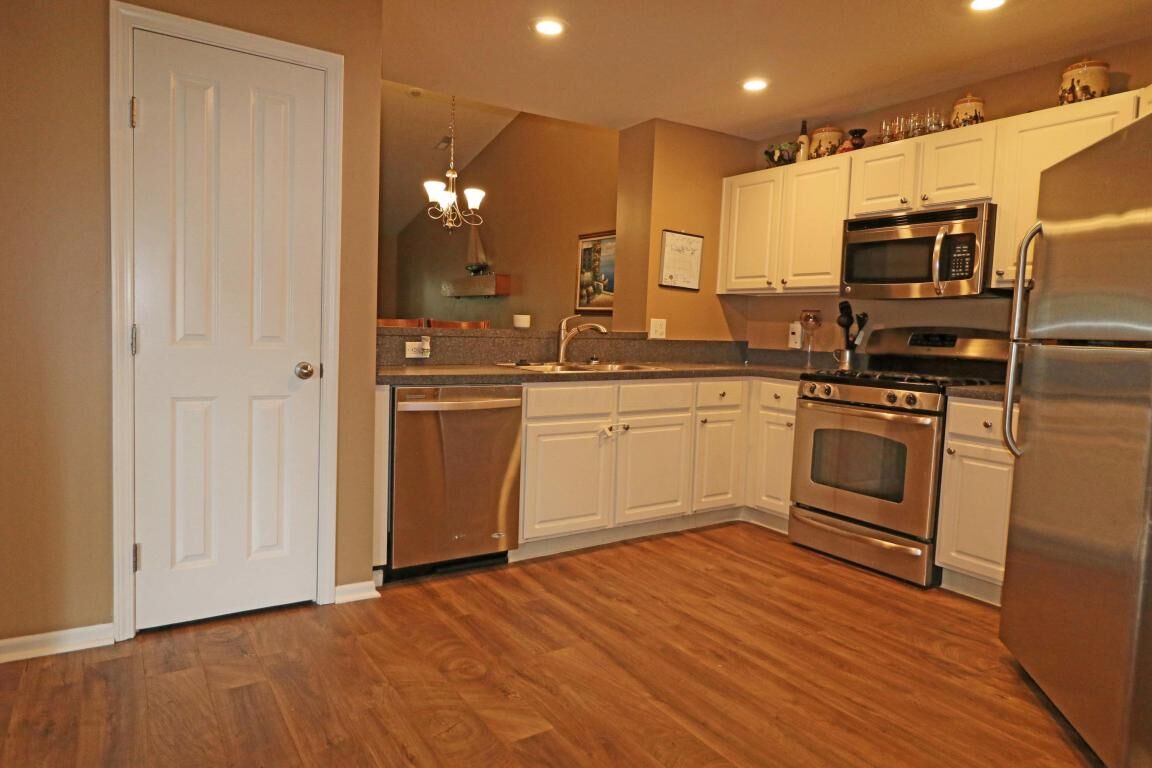 Property Photo:  6112 Sowerby Lane  OH 43081 