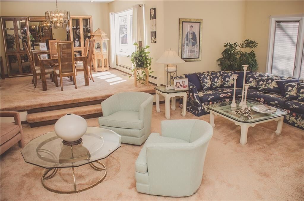 Property Photo:  17 Deer Path Road  CT 06405 