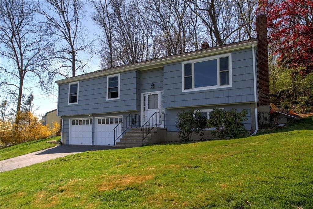 Property Photo:  25 Fowler Terrace  CT 06460 