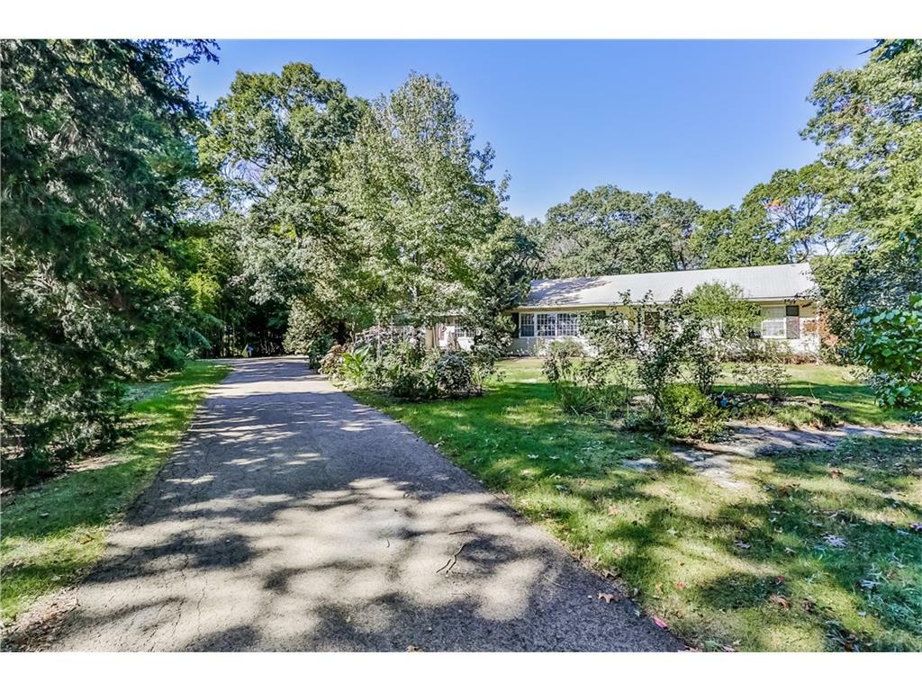Property Photo: 31 Rockledge Drive CT 06443