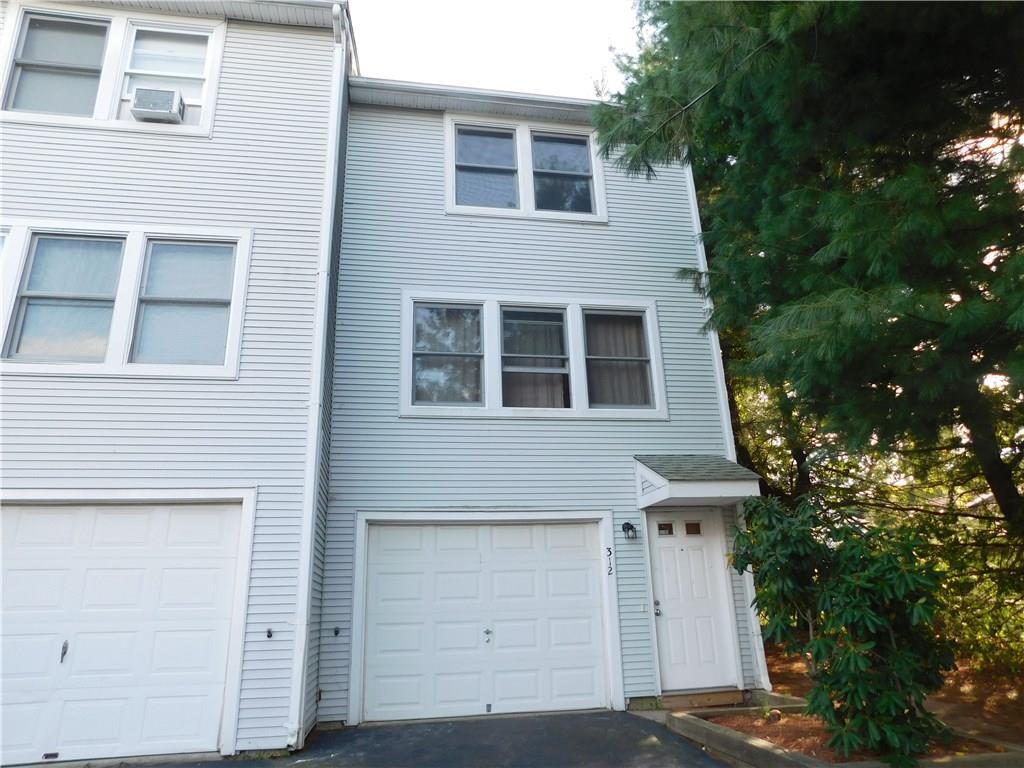 Property Photo:  312 Rosewood Avenue 312  CT 06513 