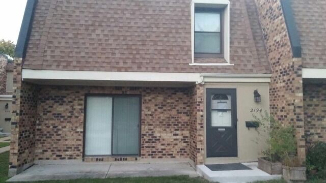 Property Photo: 2194 Country Club Drive 26-5H IL 60517