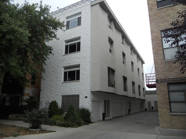 Property Photo:  2231 N Lister Avenue  IL 60614 