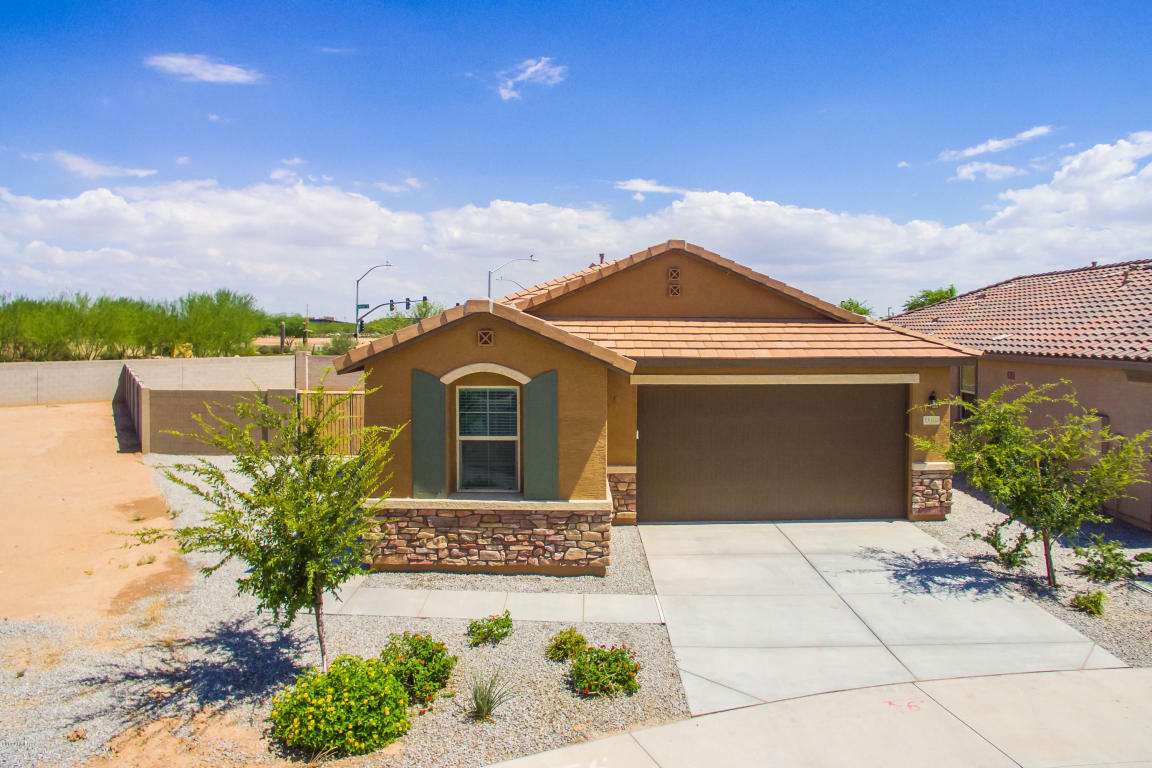 Property Photo:  18105 N Russell Drive  AZ 85138 