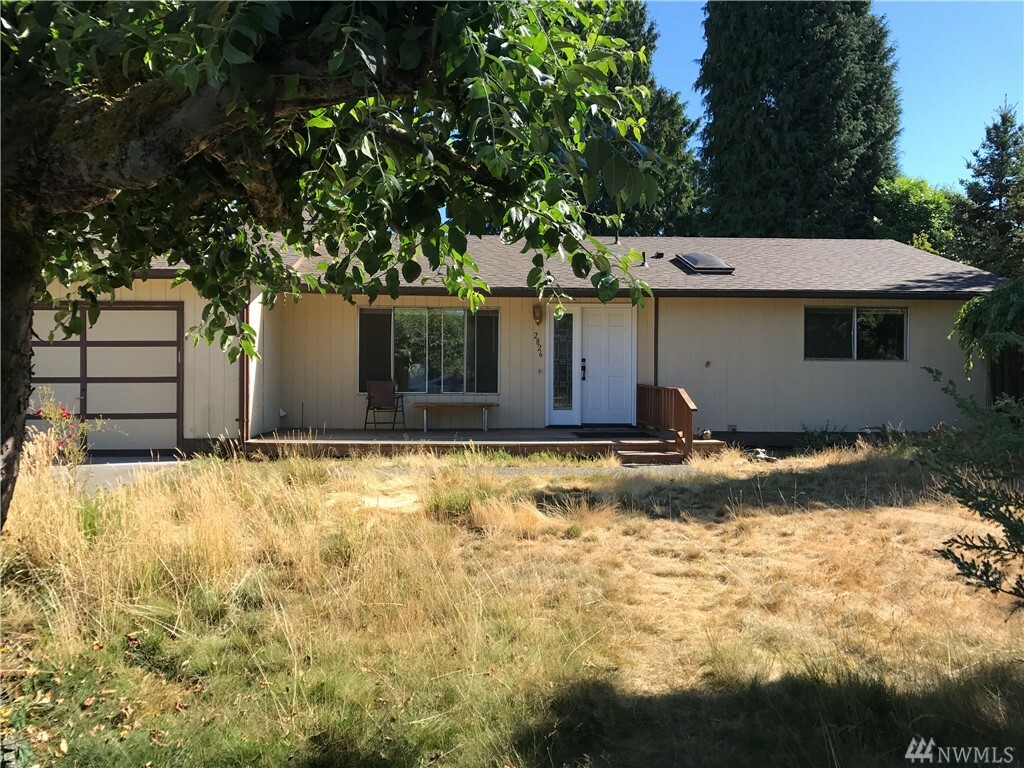 Property Photo:  2826 206th Place SW  WA 98036 