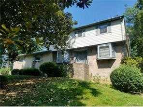 Property Photo: 904 Lakewater Drive VA 23229