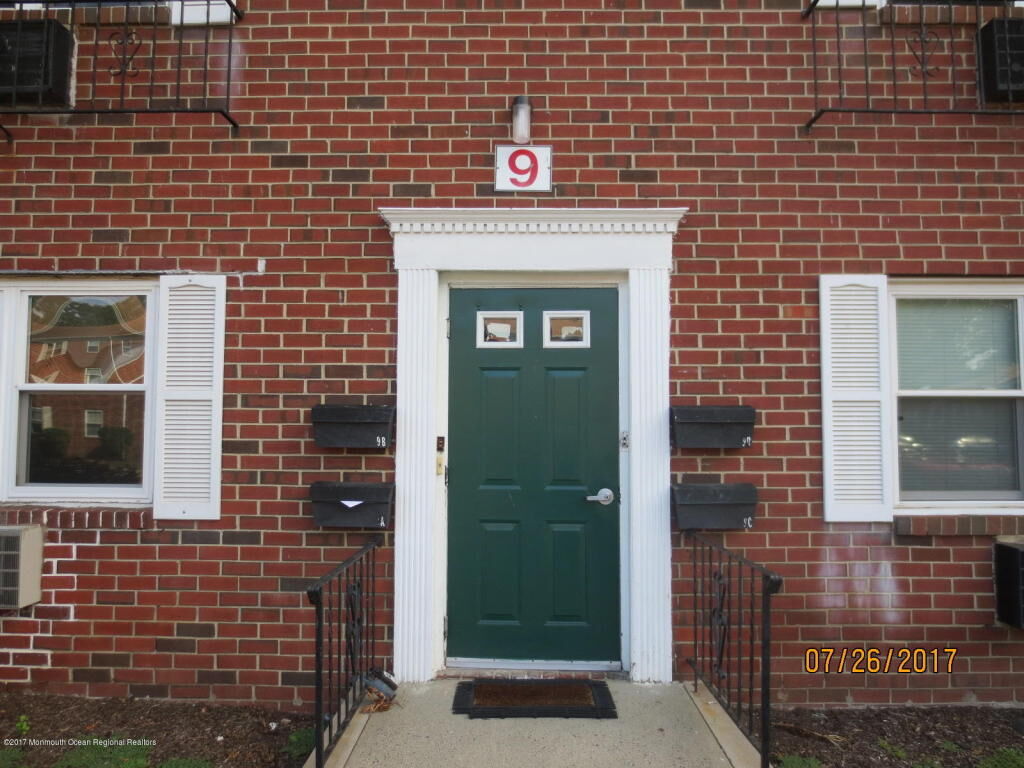 Property Photo:  289 Main Street  NJ 08884 