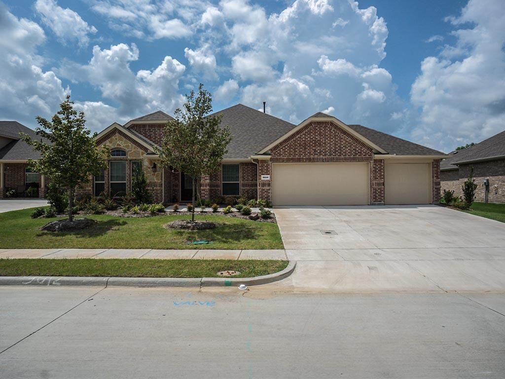 Property Photo: 3010 Black Hills Boulevard TX 75126